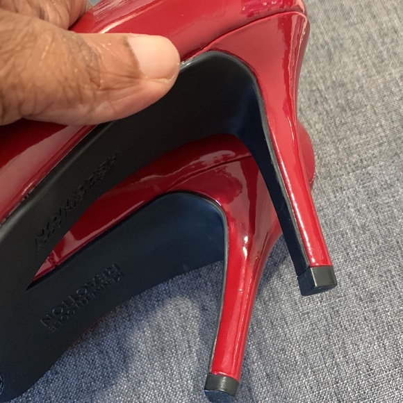 Kenneth Cole Reaction "Socially" SZ 7.5M Pumps - Picture 11 of 13